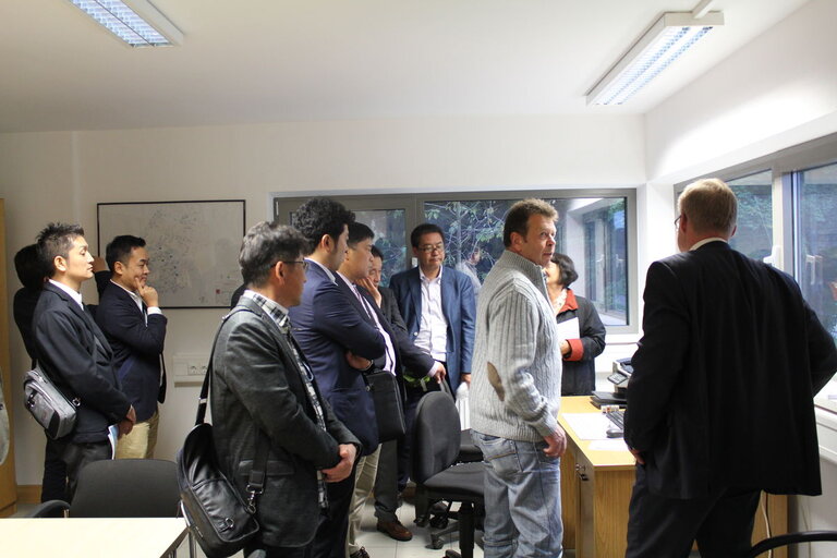 Delegation aus Japan in Gemeinde Engelsberg